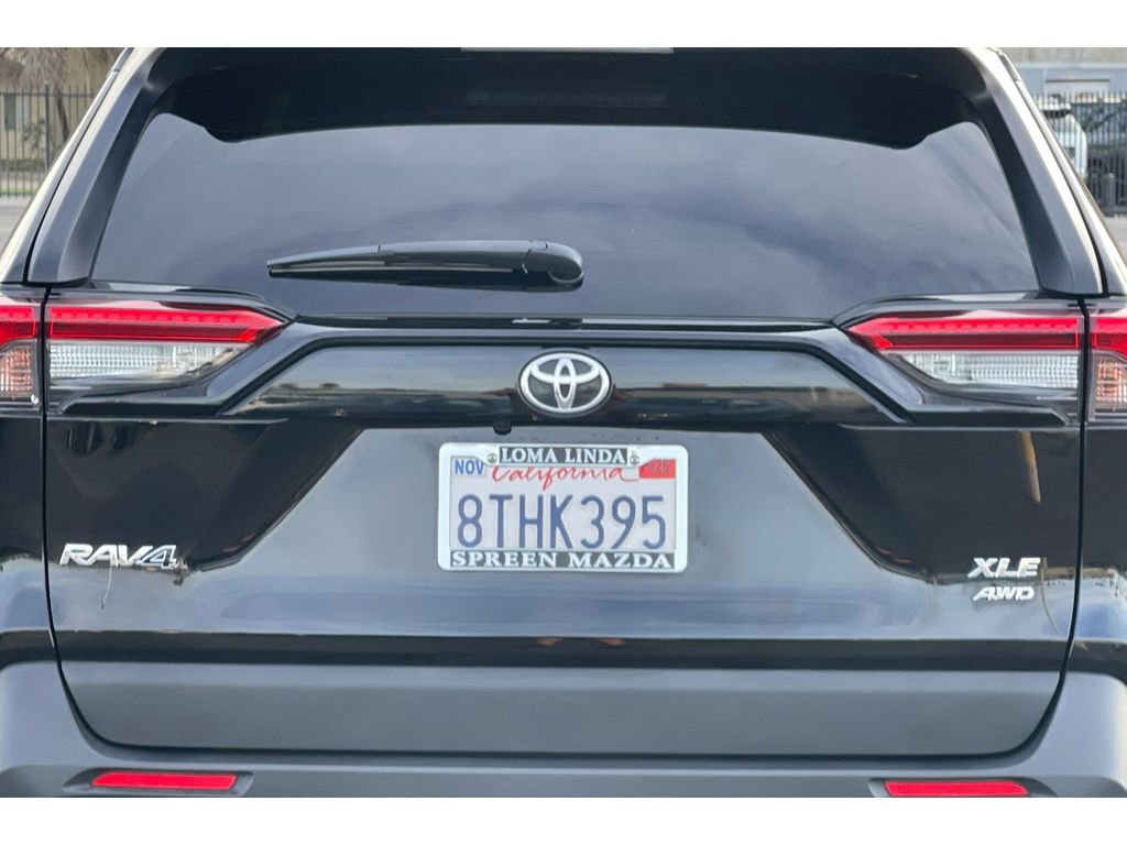 Used 2021 Toyota RAV4 XLE w/ Carpet Mat Package (TMS) image 46