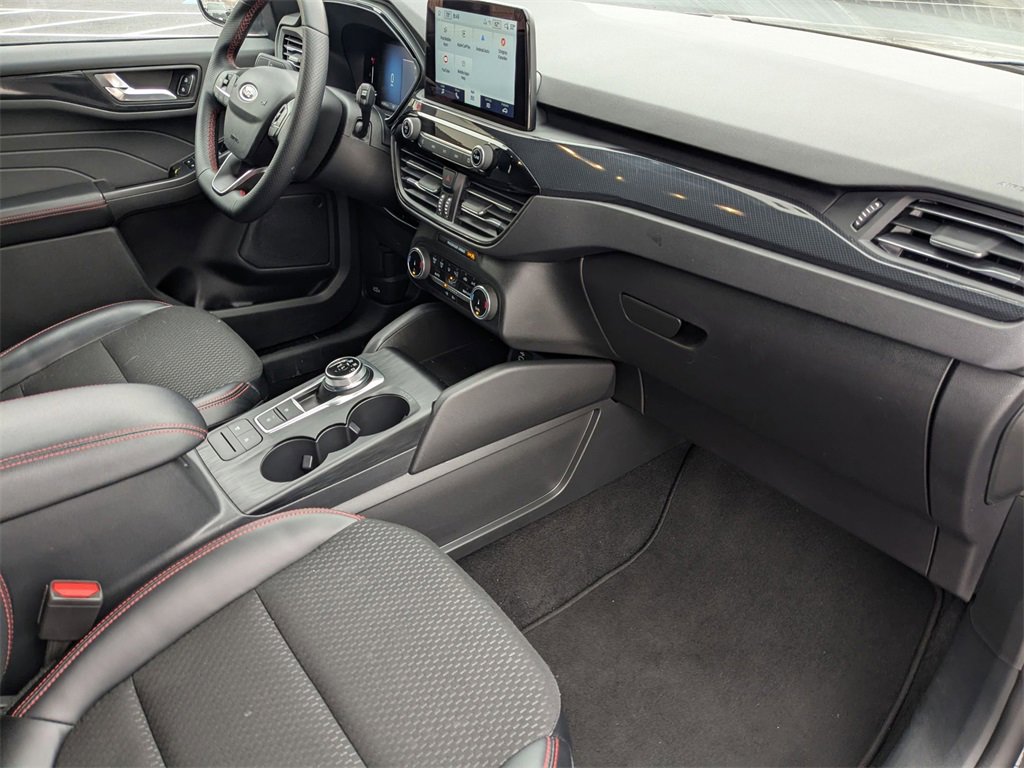 Used 2025 Ford Escape ST-Line image 35