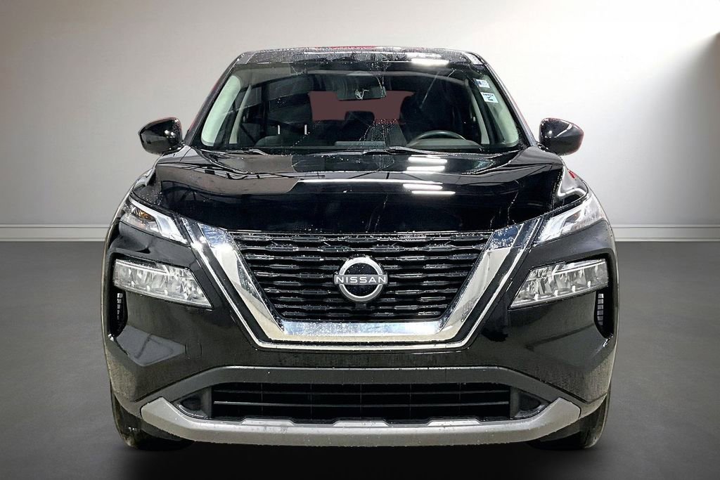 Used 2023 Nissan Rogue SV image 2