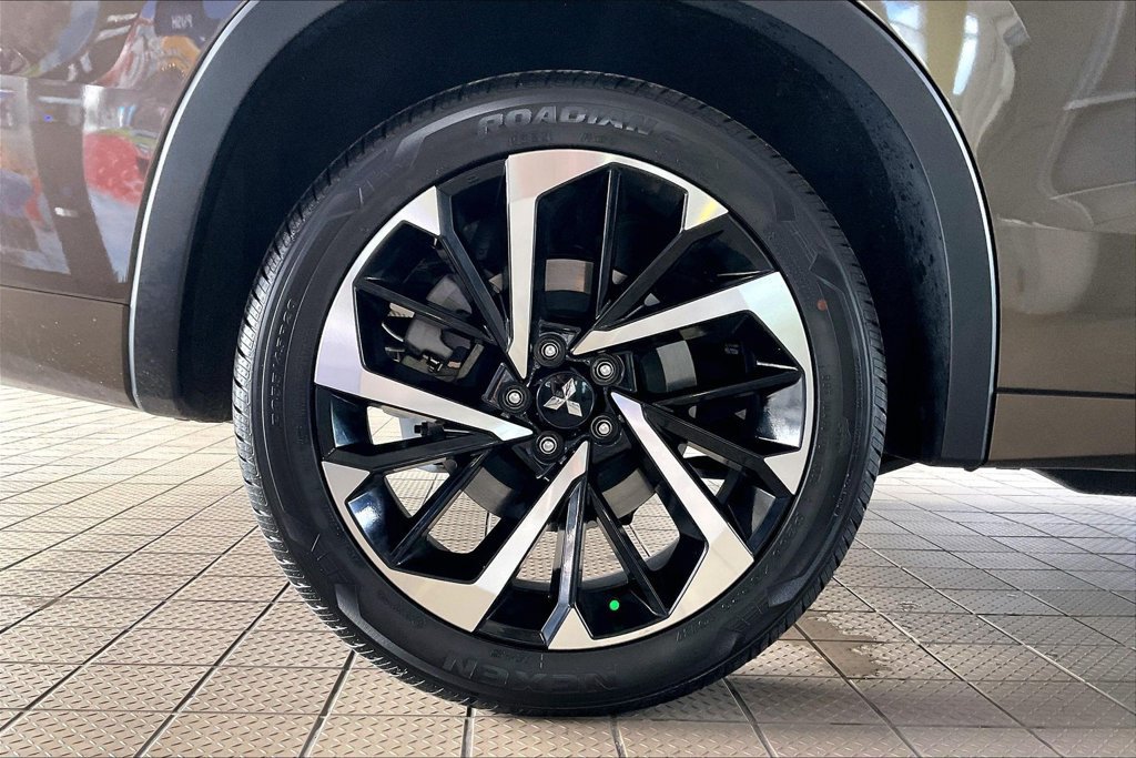 Used 2024 Mitsubishi Outlander SEL FWD image 34
