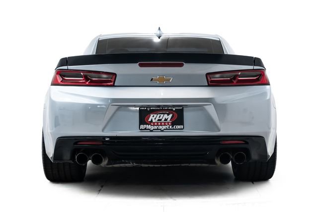 Used 2017 Chevrolet Camaro SS image 3