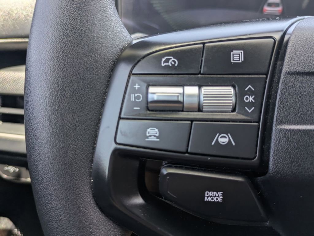 Used 2025 Kia K4 LXS image 25