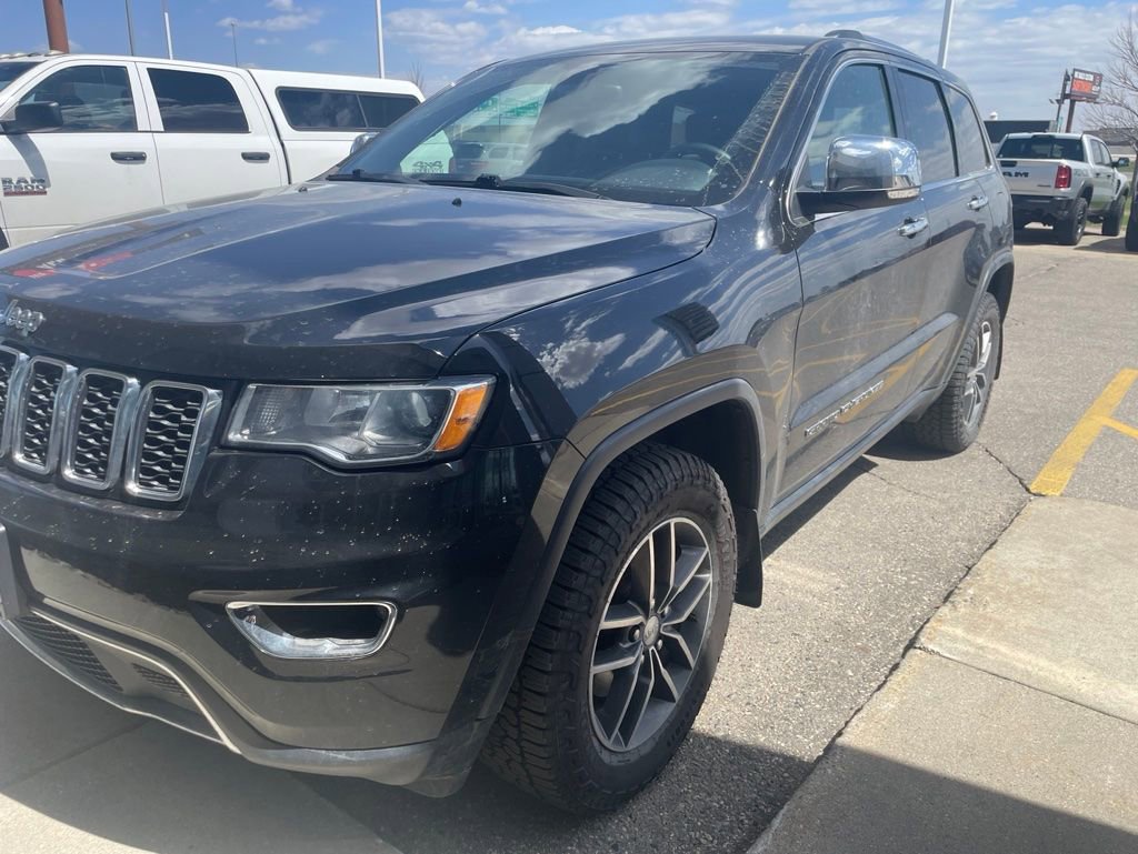 Used 2017 Jeep Grand Cherokee Limited AWD/4WD image 9