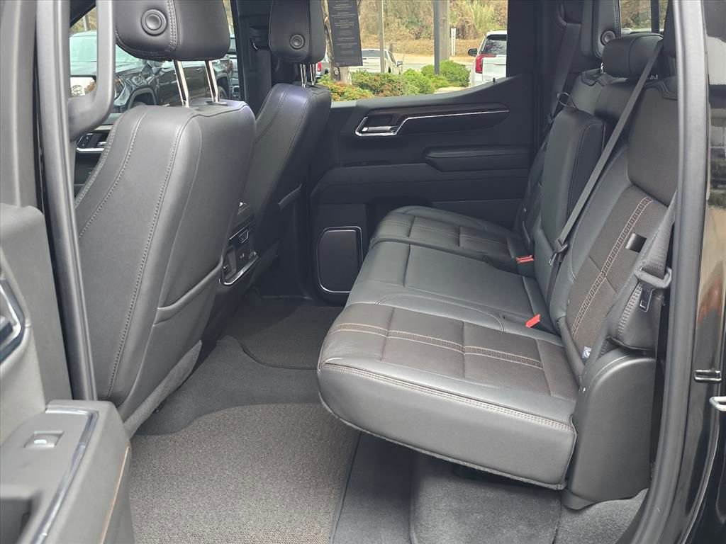 Certified 2024 Chevrolet Silverado 1500 High Country w/ Technology Package image 5