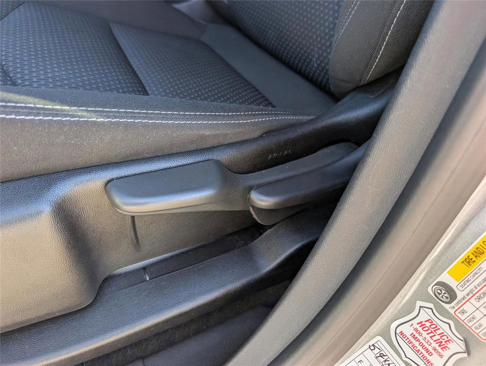 Used 2024 GMC Terrain SLE image 13