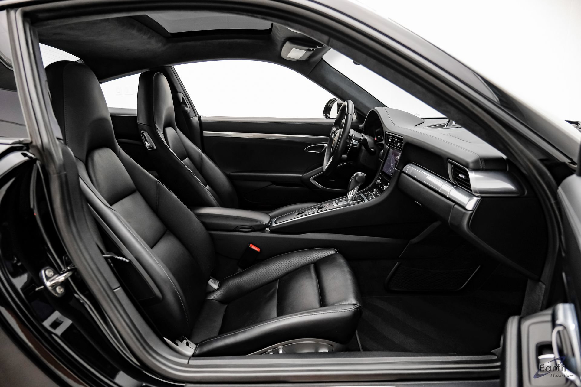 Used 2017 Porsche 911 Turbo AWD/4WD image 48