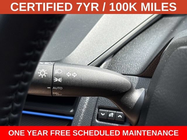 Used 2025 Toyota Prius Limited FWD image 27