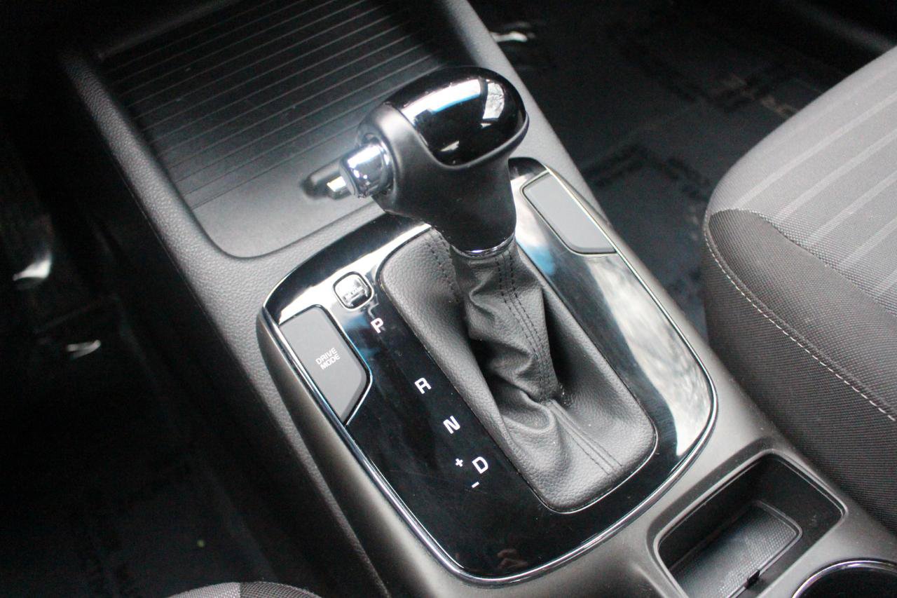 Used 2017 Kia Forte S w/ S Technology Package image 27