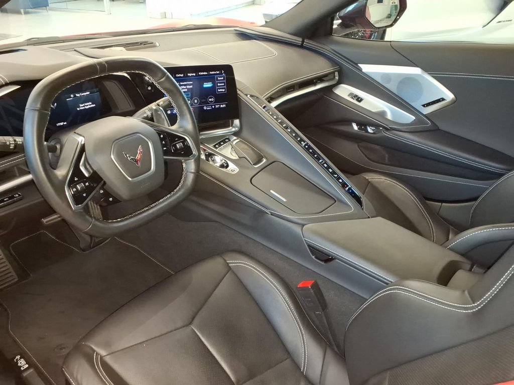 Used 2021 Chevrolet Corvette Stingray Preferred Cpe w/ Z51 Performance Package RWD image 10