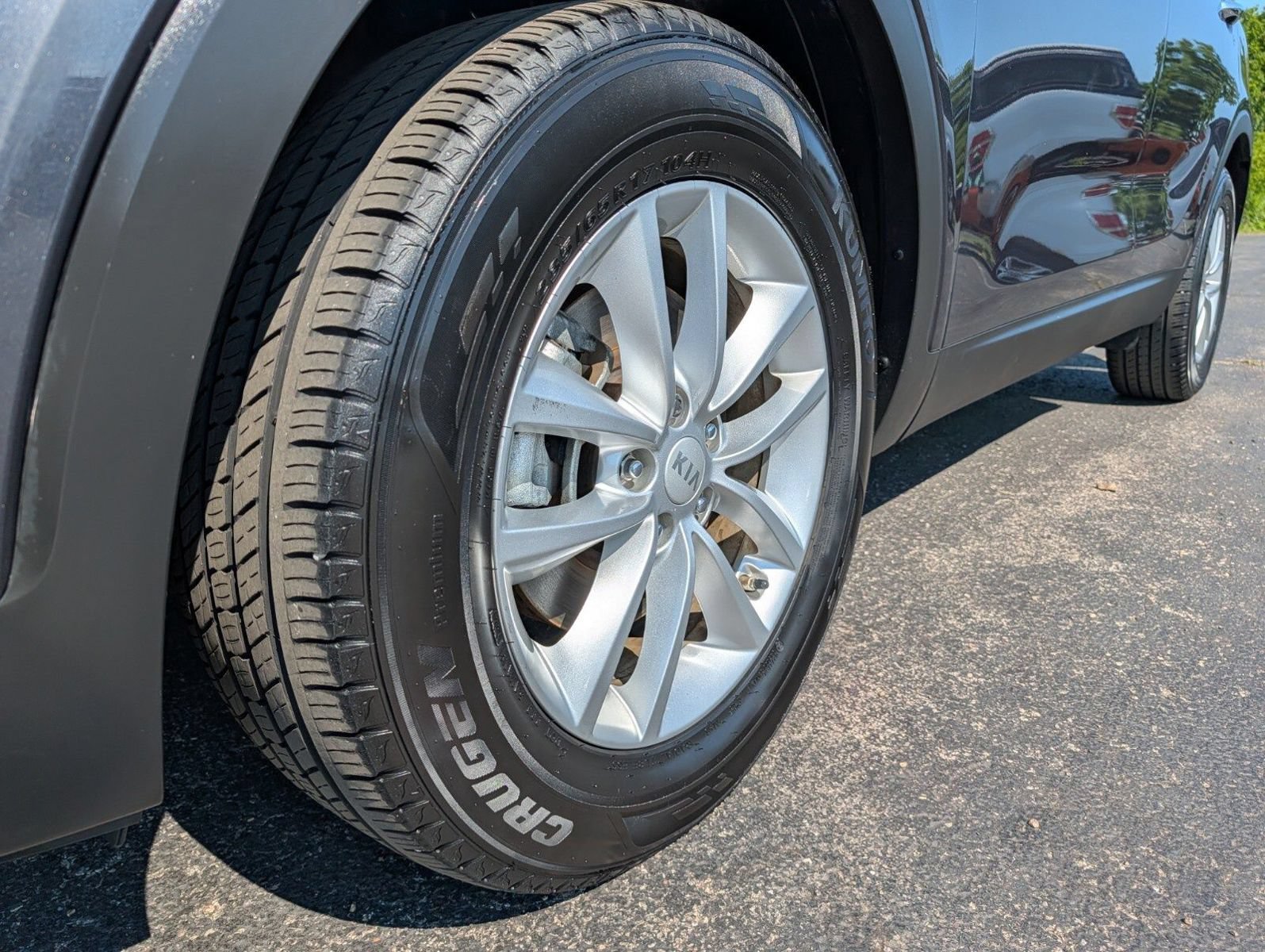 Used 2017 Kia Sorento FWD image 14