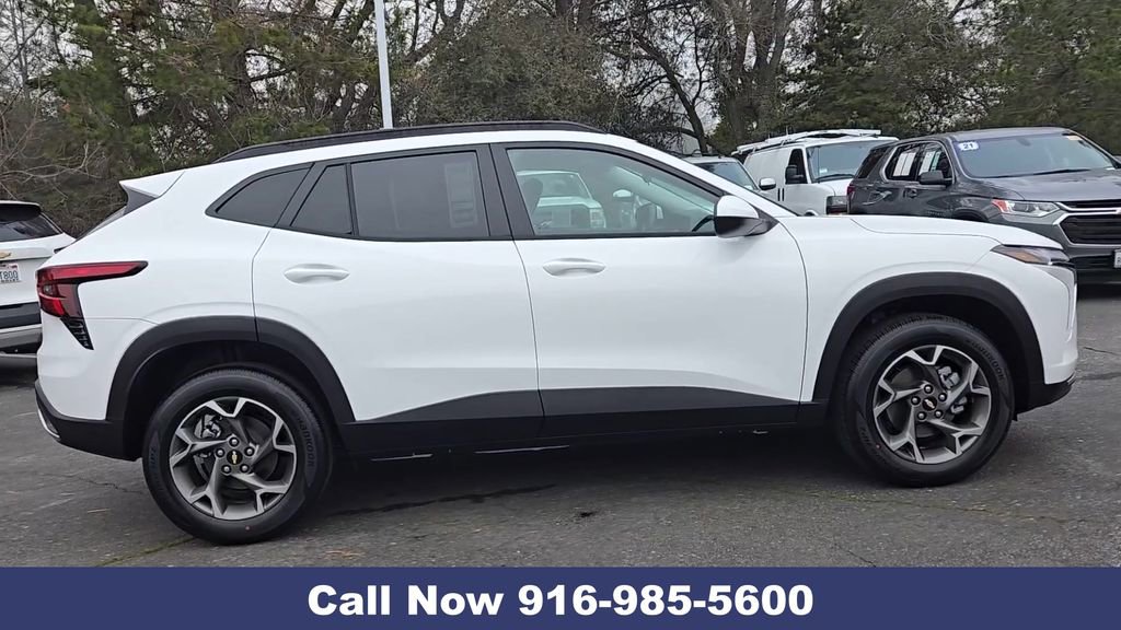 New 2026 Chevrolet Trax LT image 12