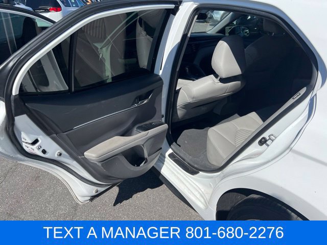 Used 2019 Toyota Camry SE FWD image 27