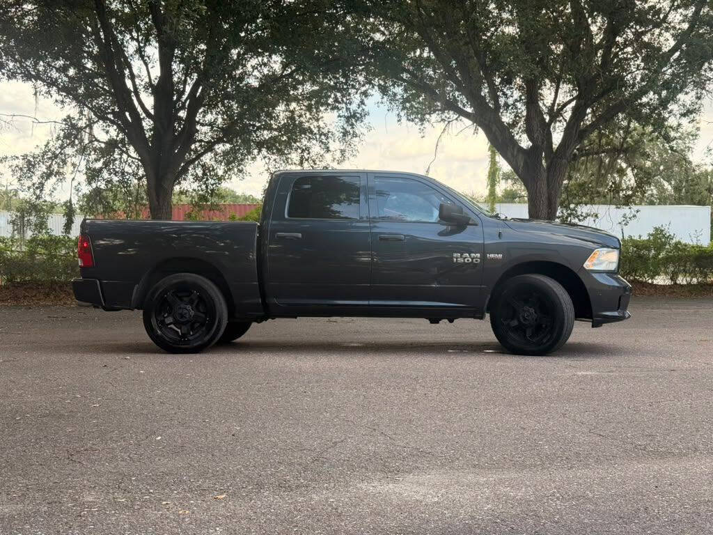 Used 2015 RAM 1500 Express RWD image 4