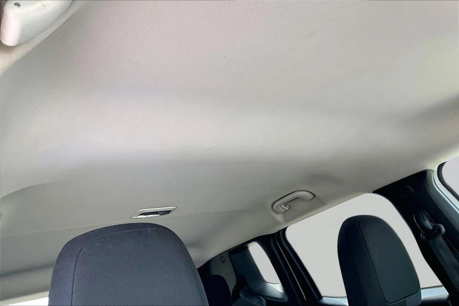 Used 2017 Jeep Renegade Latitude AWD/4WD image 26