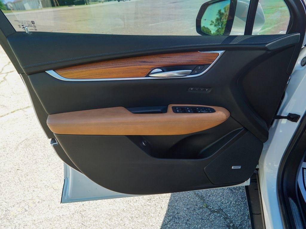 Used 2021 Cadillac XT5 Premium Luxury FWD image 17
