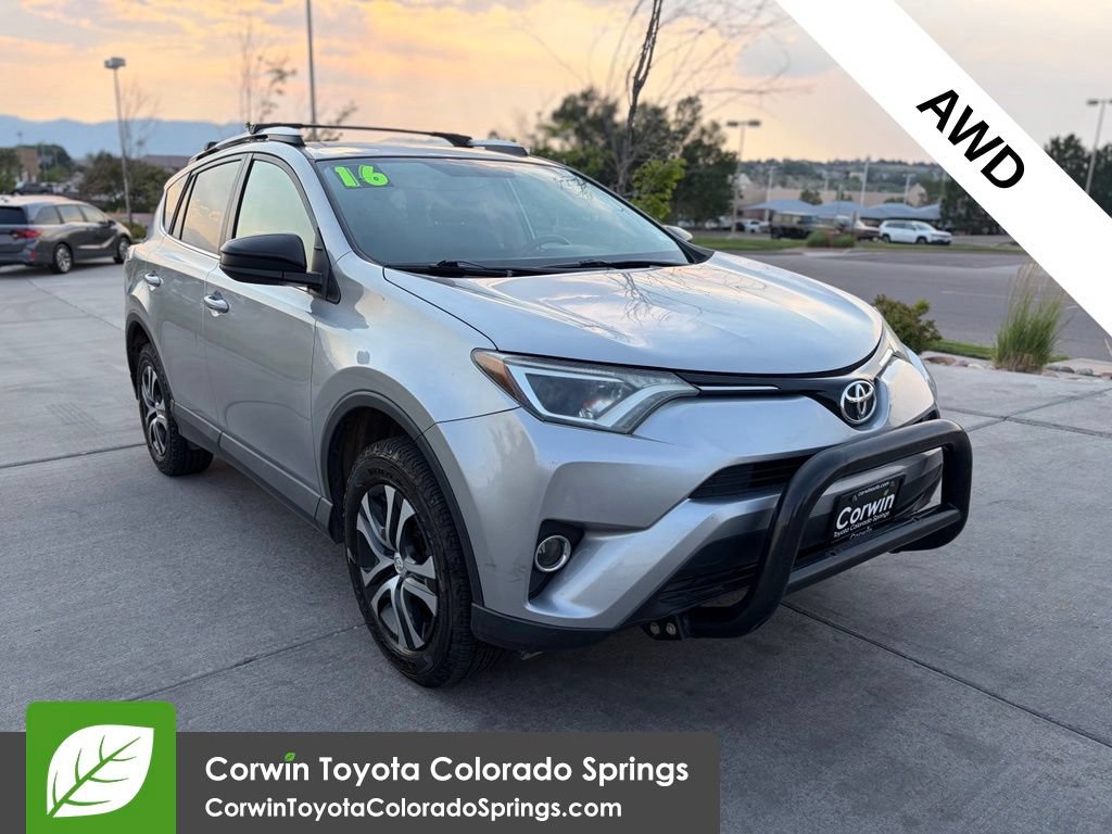 Used 2016 Toyota RAV4 LE AWD/4WD image 1