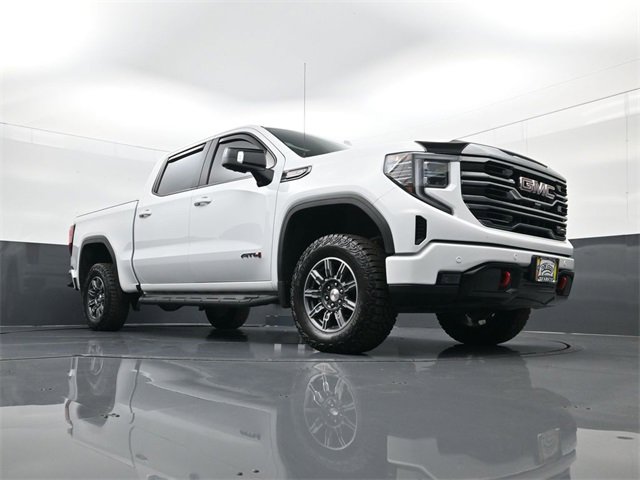 Used 2024 GMC Sierra 1500 AT4 w/ Technology Package image 23