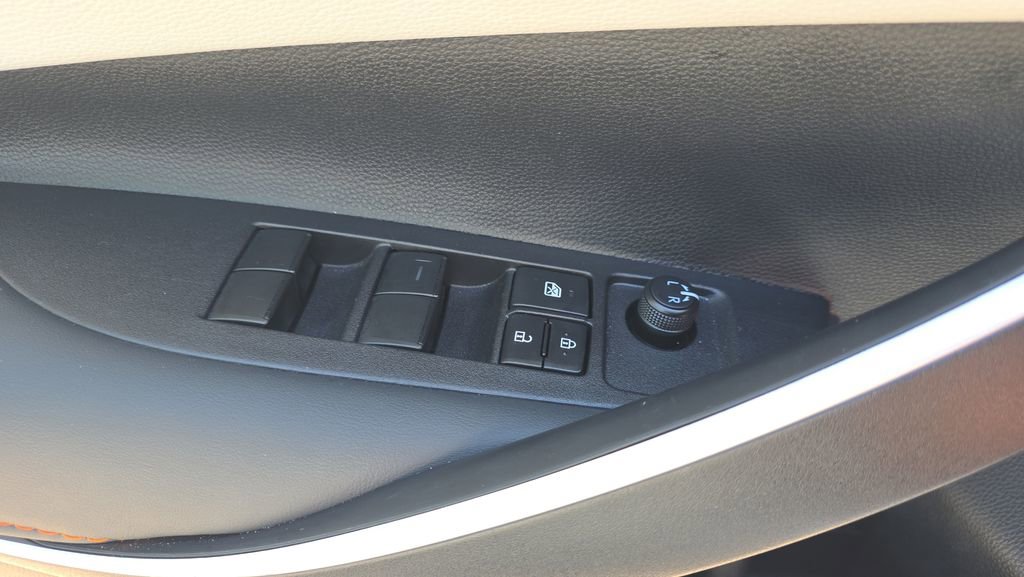 Used 2025 Toyota Corolla FX w/ Convenience Package FWD image 19