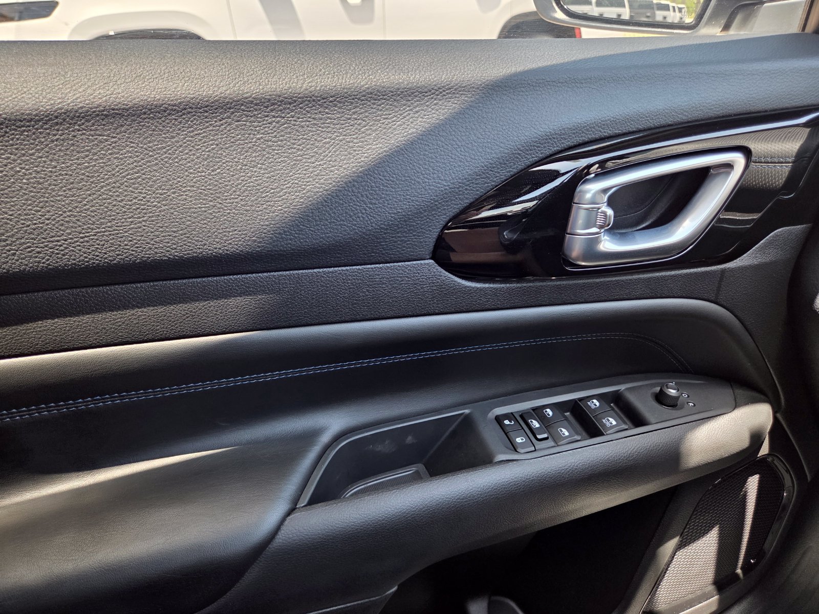 New 2026 Jeep Compass Latitude AWD/4WD image 40
