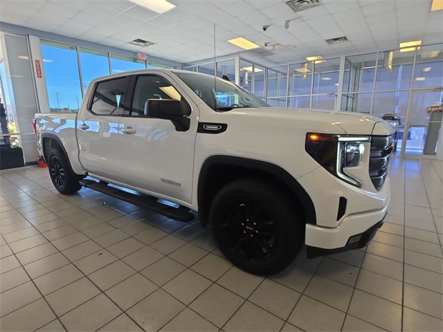 Used 2025 GMC Sierra 1500 Elevation image 2