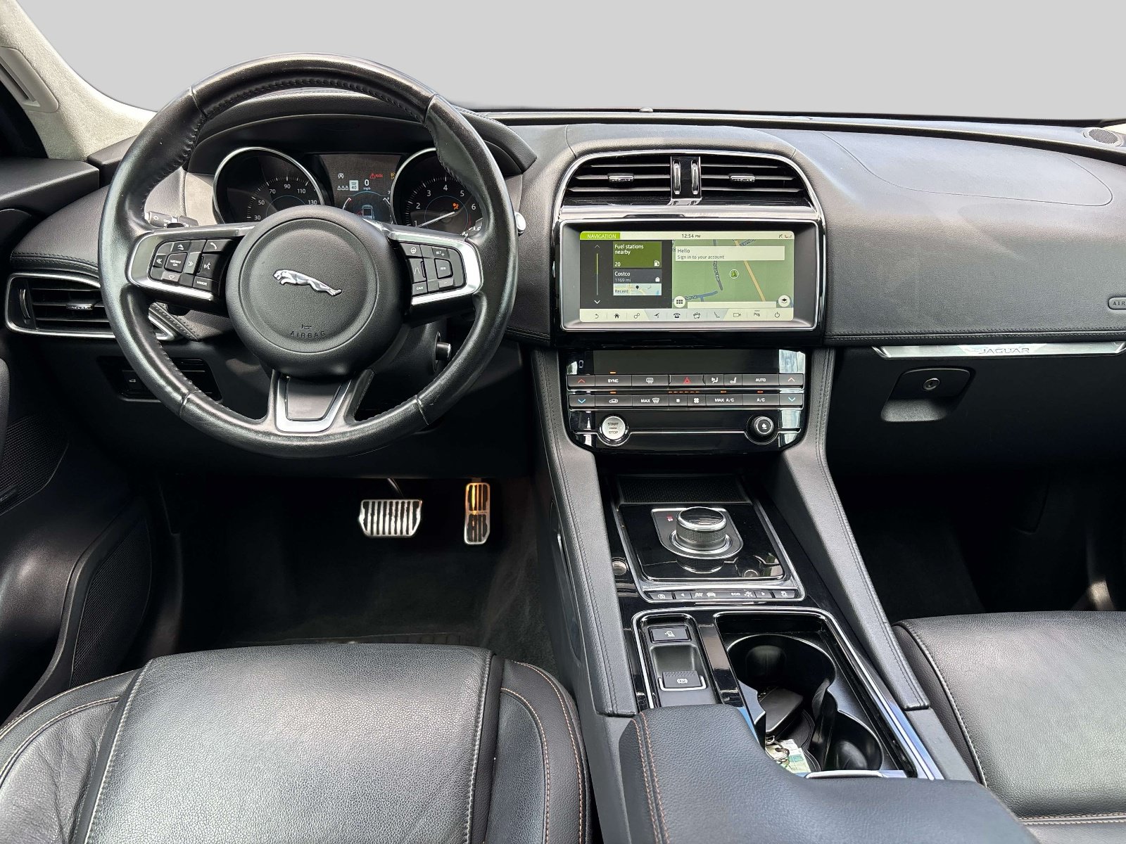 Used 2019 Jaguar F-PACE Prestige AWD/4WD image 11