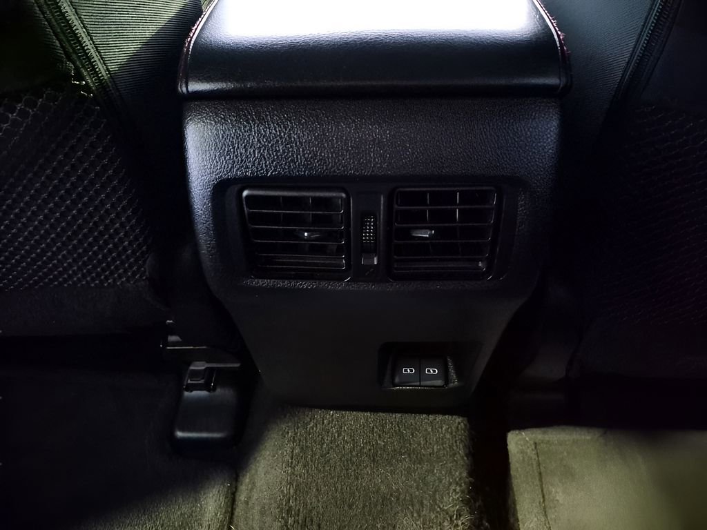 Used 2024 Toyota 4Runner TRD Off-Road image 21