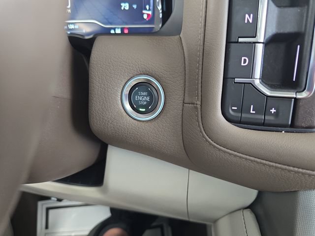 Used 2024 GMC Yukon XL Denali w/ Denali Reserve Package AWD/4WD image 26