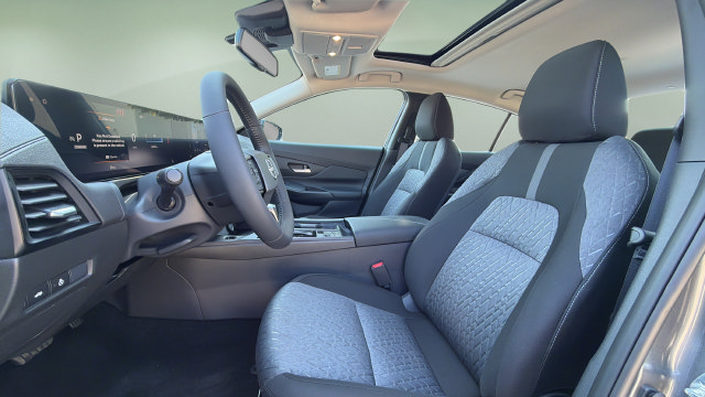 New 2027 Nissan Sentra SV w/ SV Convenience Package FWD image 12