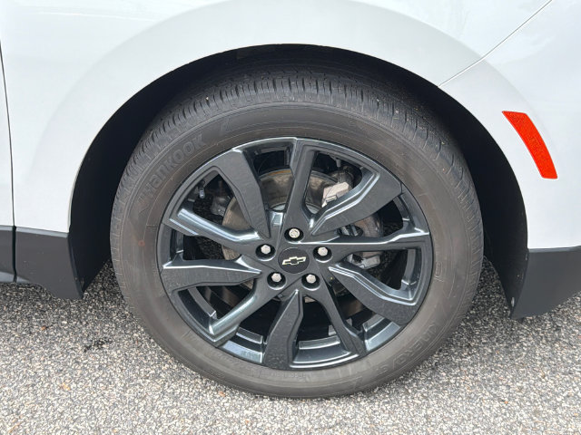 Used 2022 Chevrolet Equinox RS w/ RS Leather Package FWD image 14