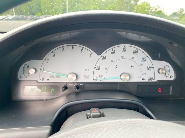 Used 2002 Ford Thunderbird image 13