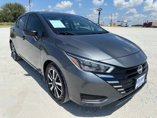 Used 2025 Nissan Versa S w/ S Plus Package FWD image 6