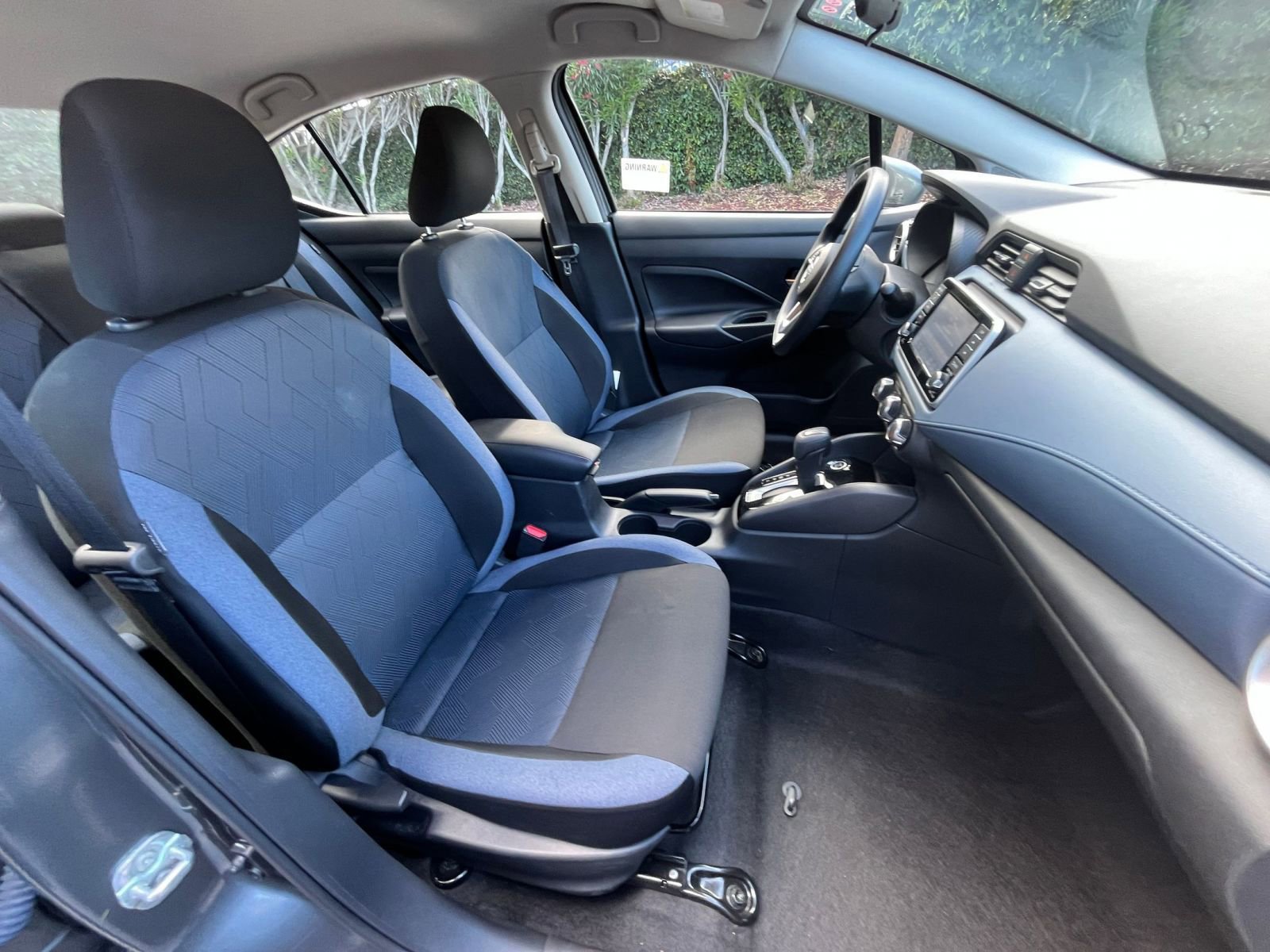 Used 2025 Nissan Versa SV image 34