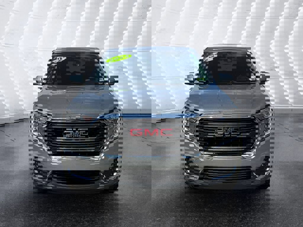 Used 2024 GMC Terrain SLE image 9