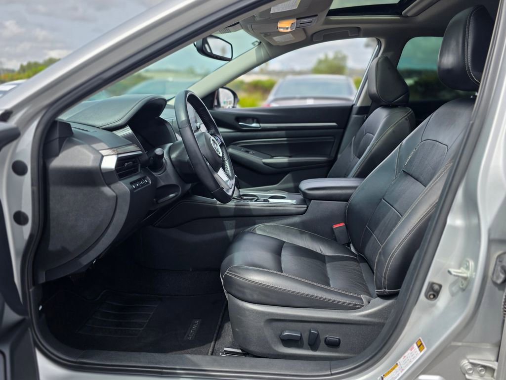Used 2019 Nissan Altima 2.5 SL FWD image 12