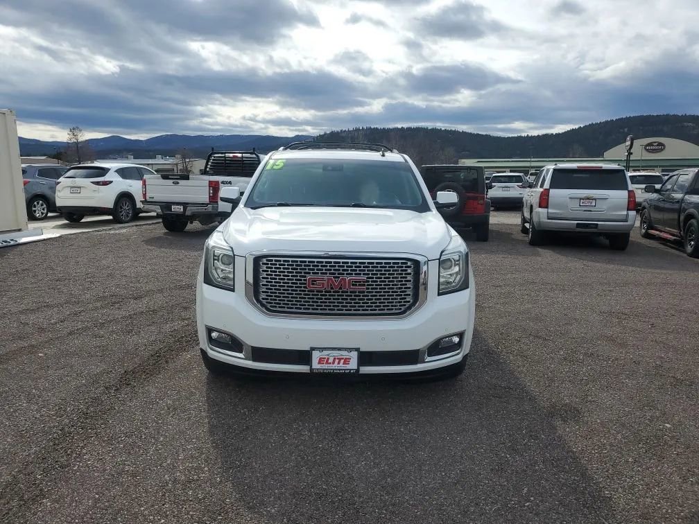 Used 2015 GMC Yukon Denali w/ Touring Package AWD/4WD image 3