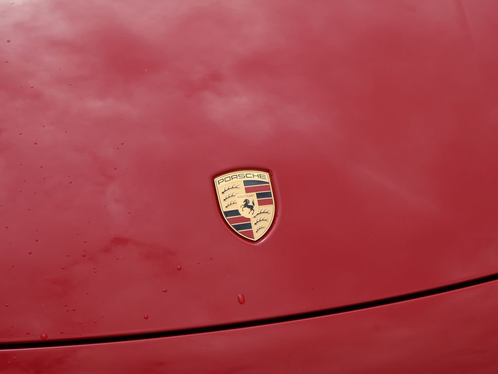 Certified 2025 Porsche 911 Carrera RWD image 11