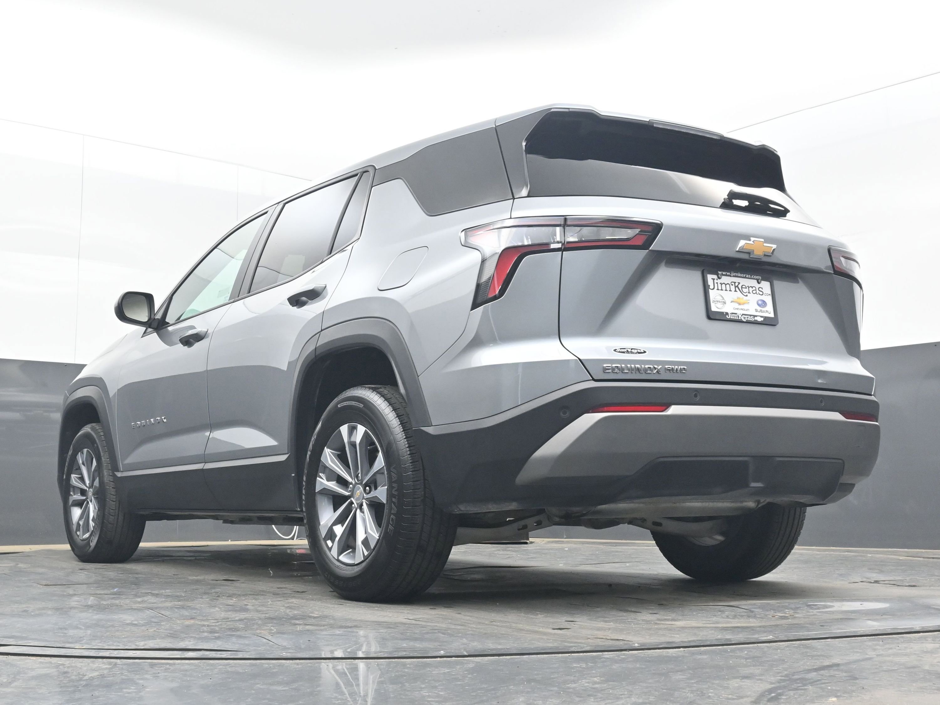 Used 2025 Chevrolet Equinox LT AWD/4WD image 25