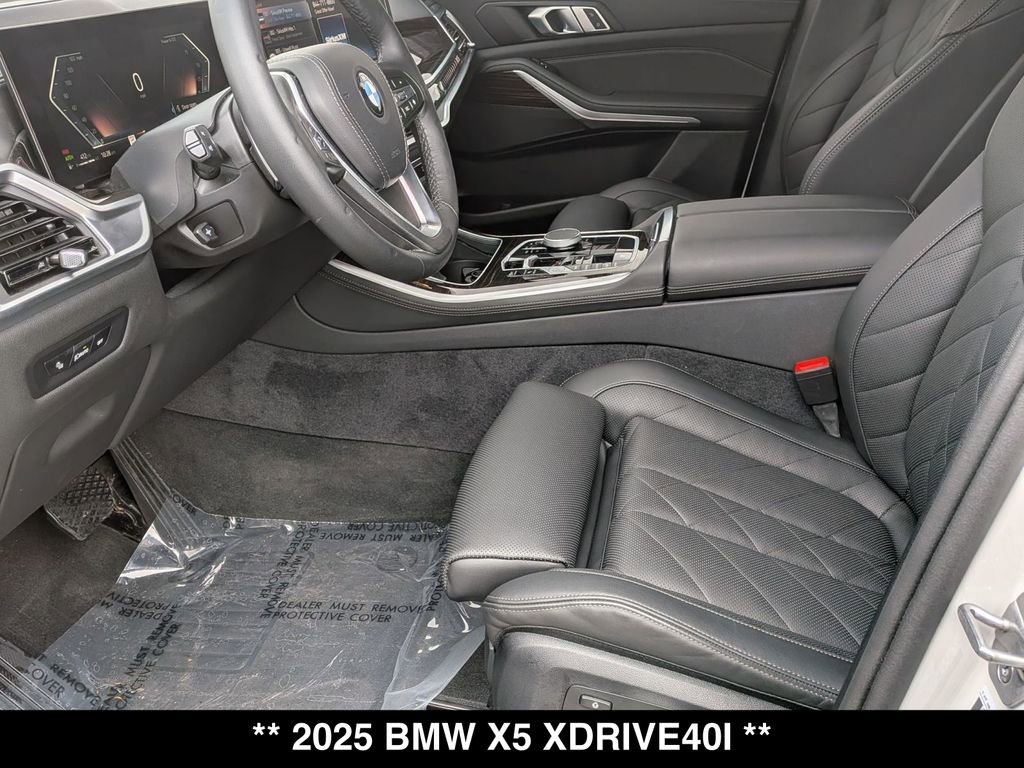 Certified 2025 BMW X5 xDrive40i w/ Parking Assistance Package AWD/4WD image 3