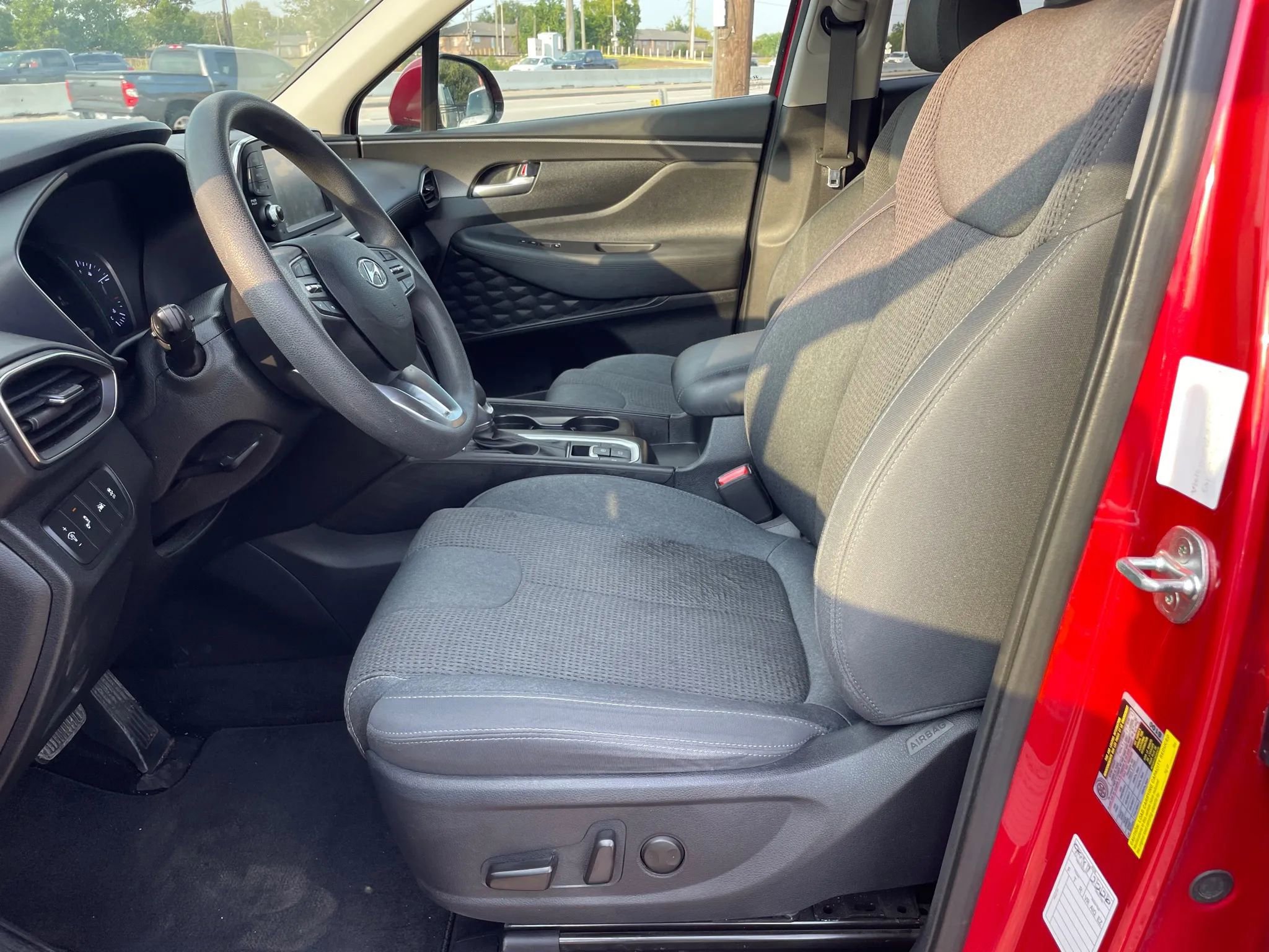 Used 2020 Hyundai Santa Fe SEL image 15