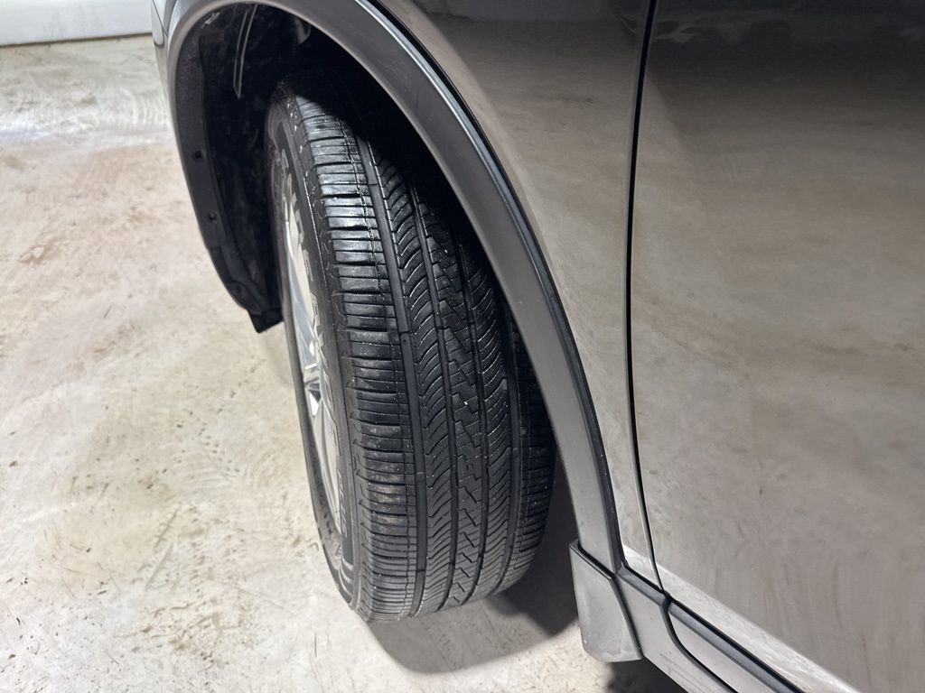 Used 2015 Nissan Rogue SL w/ SL Premium Package image 3