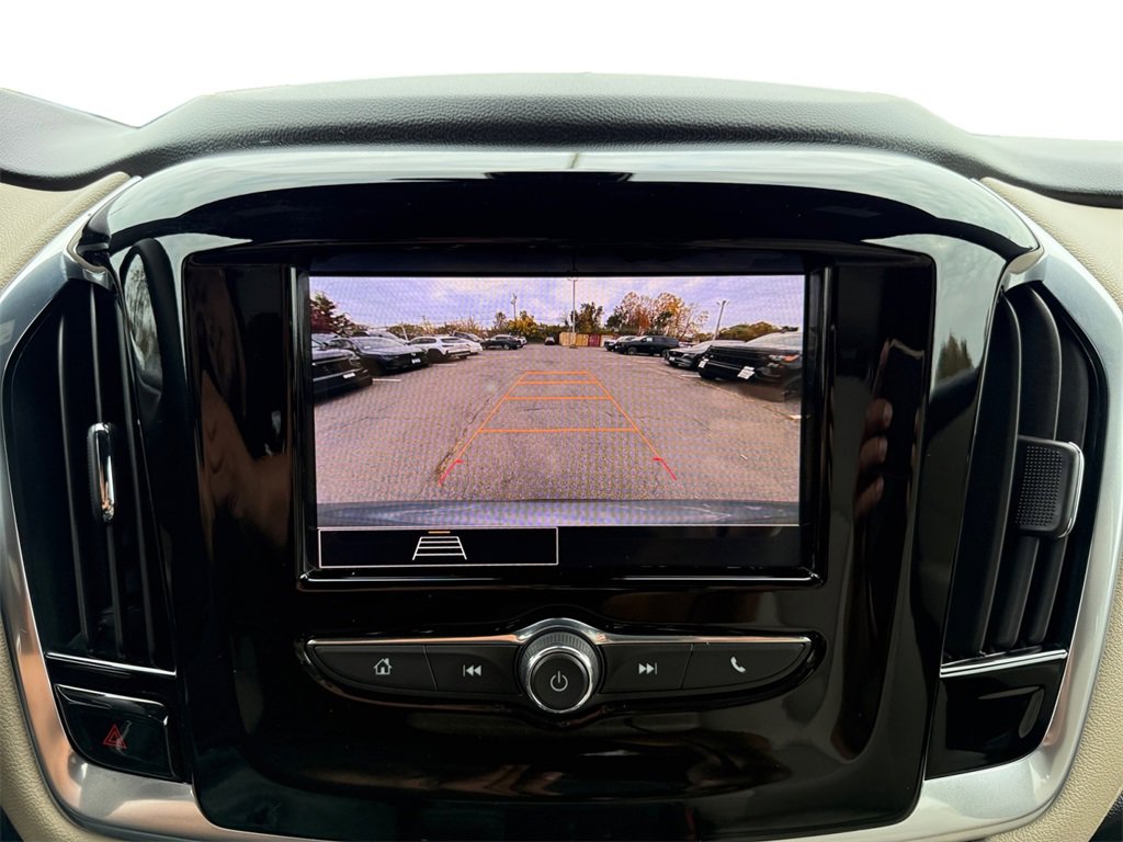 Used 2023 Chevrolet Traverse LS w/ Safety Package image 15