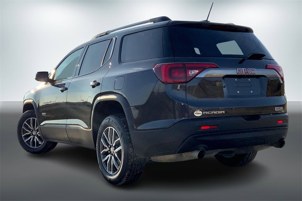 Used 2017 GMC Acadia SLE w/ Driver Alert Package I image 7