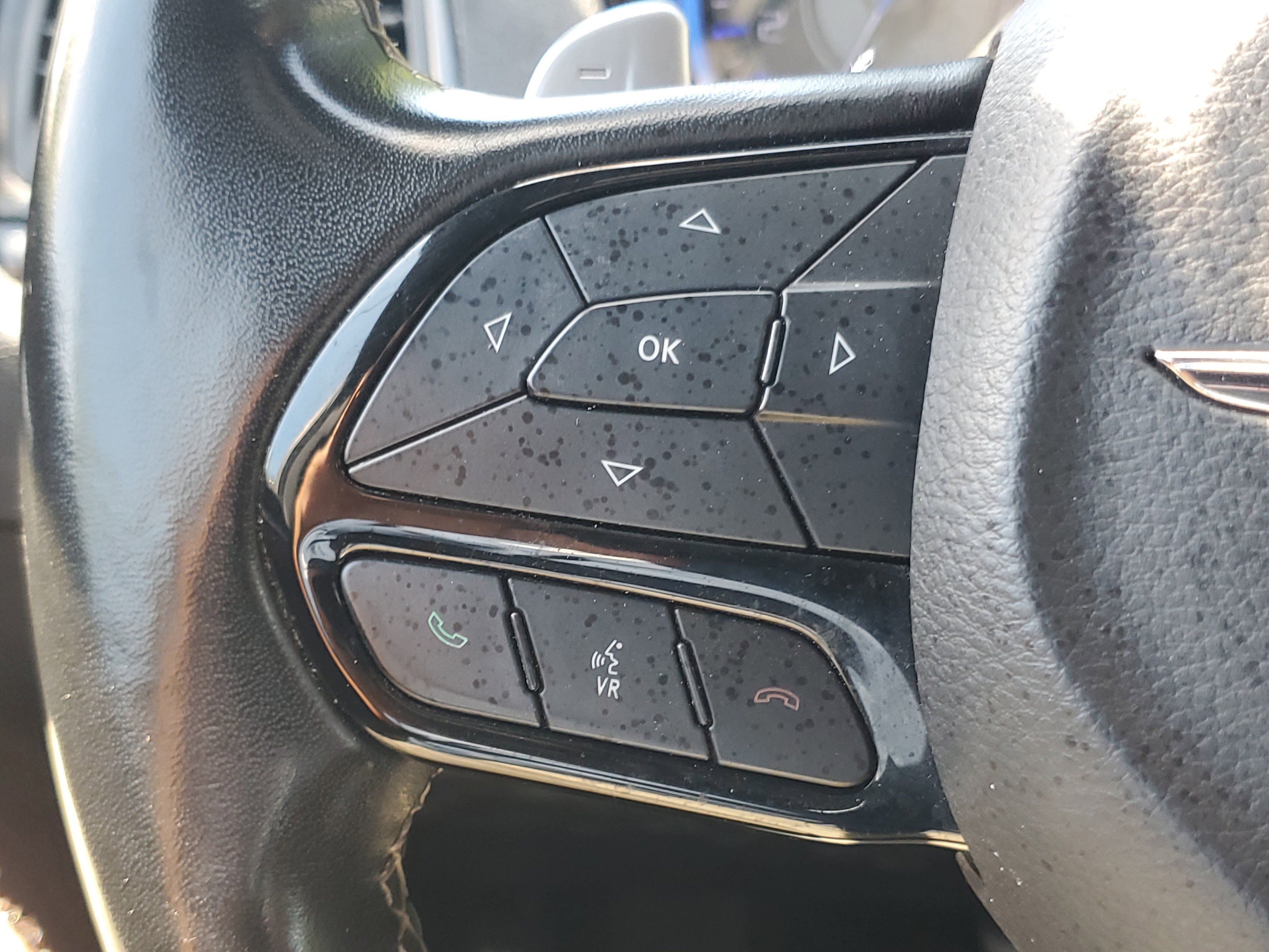 Used 2019 Chrysler 300 S image 19