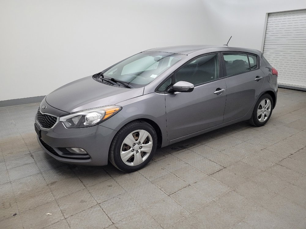Used 2016 Kia Forte LX image 2