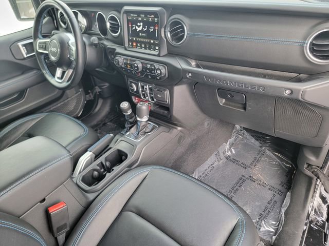 Certified 2022 Jeep Wrangler Unlimited Rubicon 4xe w/ Cold Weather Group image 25