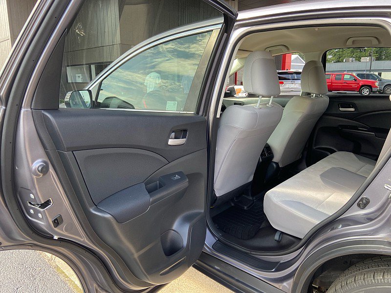 Used 2016 Honda CR-V SE image 7