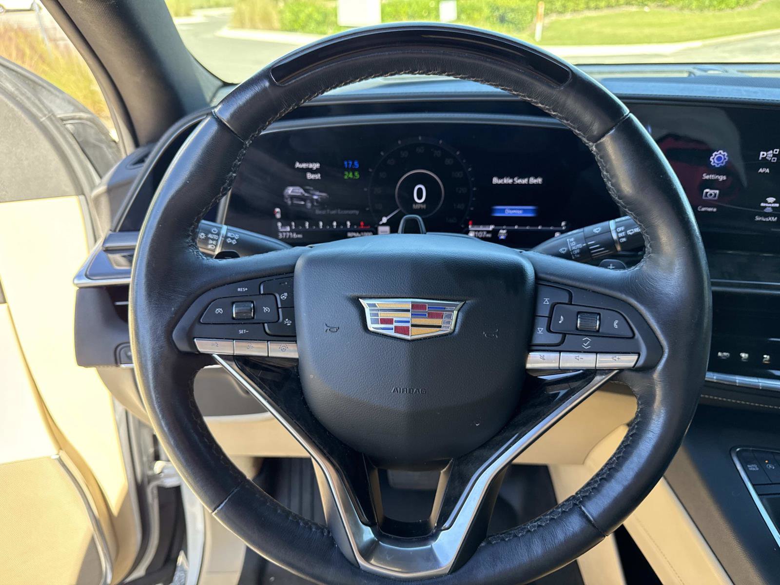 Certified 2024 Cadillac Escalade Premium Luxury image 29