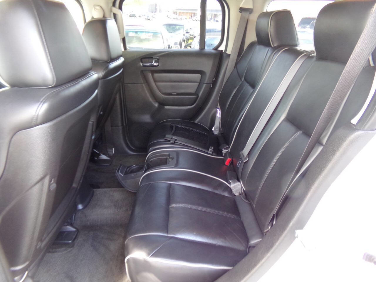 Used 2009 HUMMER H3 Luxury AWD/4WD image 12