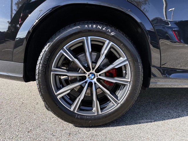 New 2026 BMW X6 xDrive40i w/ Premium Package image 10