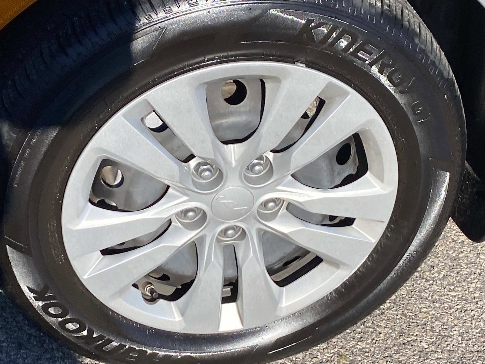 Used 2025 Kia Soul LX image 28